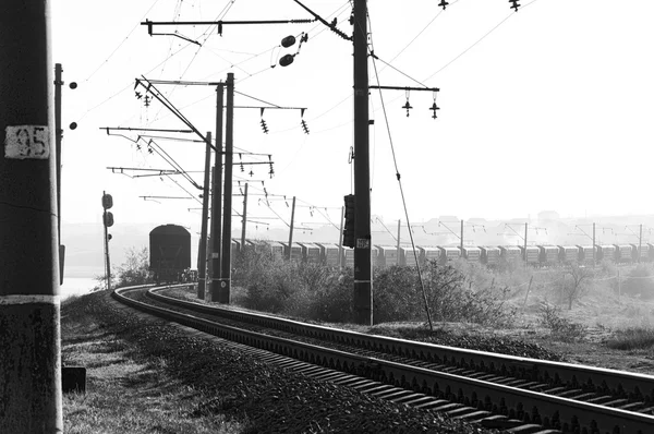 鉄道は離れて行く — ストック写真