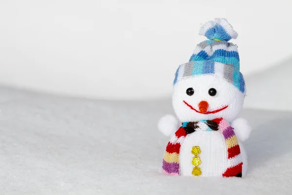 Boneco de neve na neve como nenhum brinquedo nome — Fotografia de Stock