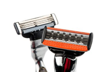 Traş jileti izole edilmiş. Traş makinesi. Yakından.