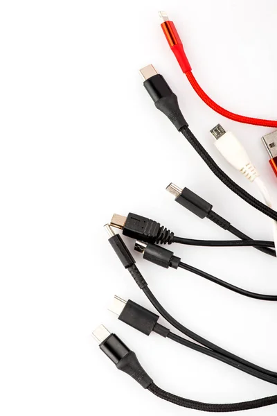 Svart Usb Kabel Vit Bakgrund Usb Och Usb Mini Kabelanslutningar — Stockfoto