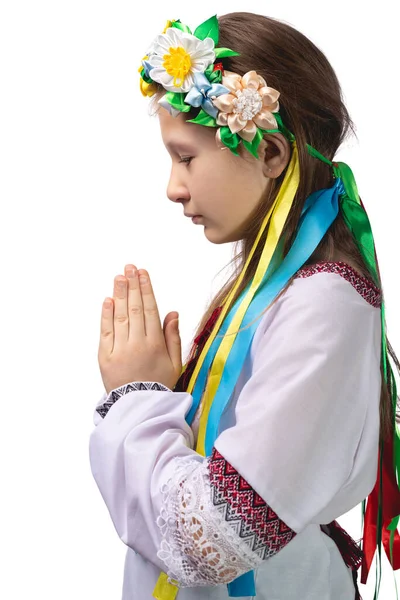Uma Menina Roupas Ucranianas Nacionais Com Olhos Lacrimejantes Dobrou Mãos — Fotografia de Stock