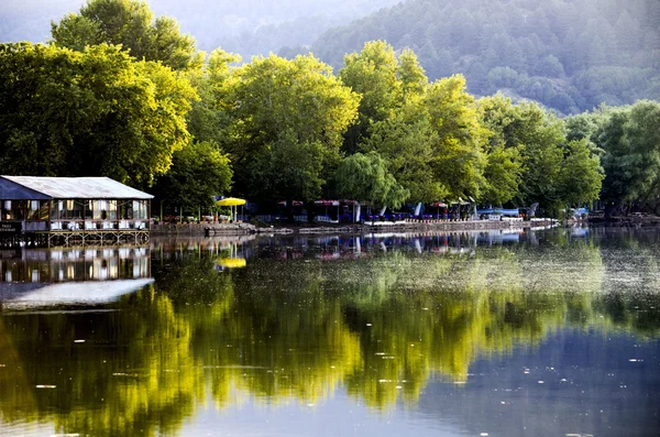 Reflection on lake — Stock Photo, Image