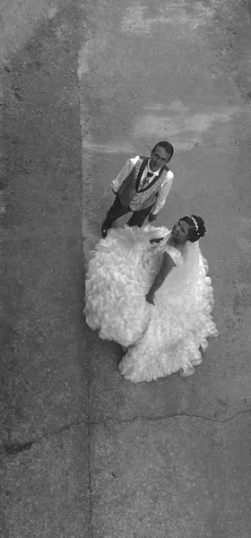 The bride and groom — Stock Photo, Image