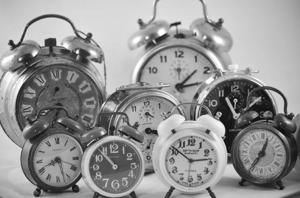 Ancient used alarm clocks — Stock Photo, Image