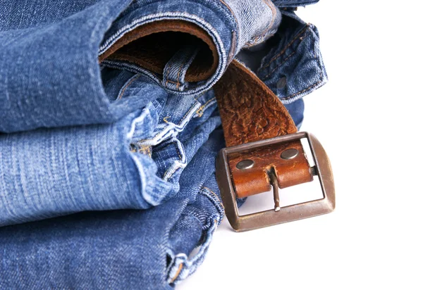 Jeans och bälte isolerade — Stockfoto