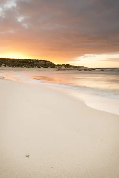 Pôr do sol praia — Fotografia de Stock