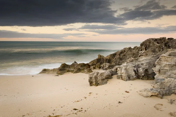 Burzliwy plaży — Zdjęcie stockowe