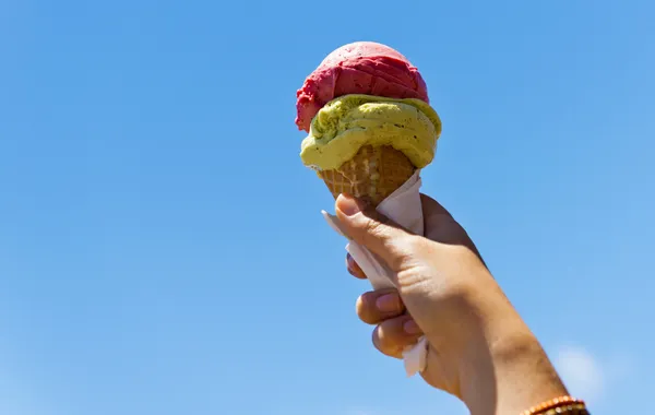 Gelati παγωτό χωνάκι — Φωτογραφία Αρχείου