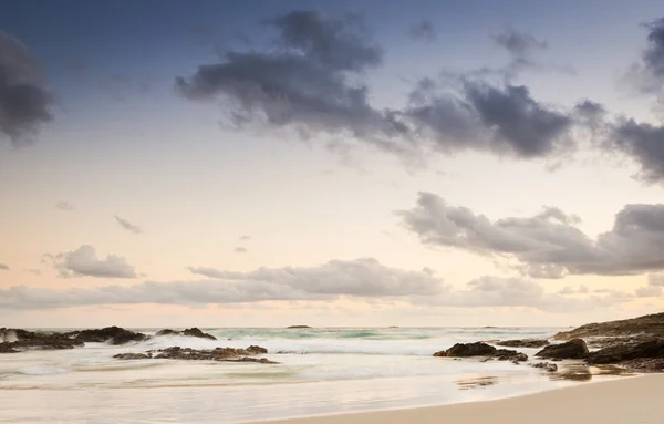 Sonnenaufgang am Strand — Stockfoto