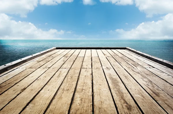 Hölzerne Oberfläche Himmel Hintergrund — Stockfoto