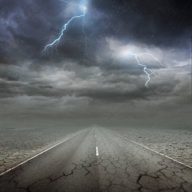 yol boyunca. Yıldırım