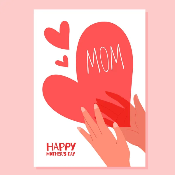 Feliz tarjeta de felicitación del día de las madres, manos sosteniendo lindos corazones rojos con letras de mamá — Vector de stock