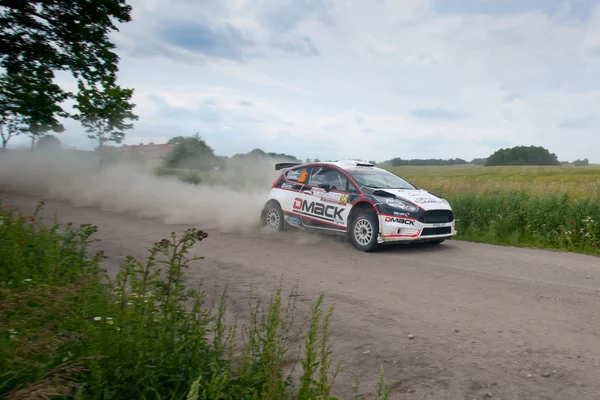 Rally bil ras i 71: a rally Polen i mikolajki - Polen — Stockfoto