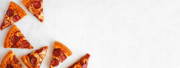 Pepperoni Pizza Slice Corner Border View White Marble Banner Background — 스톡 사진