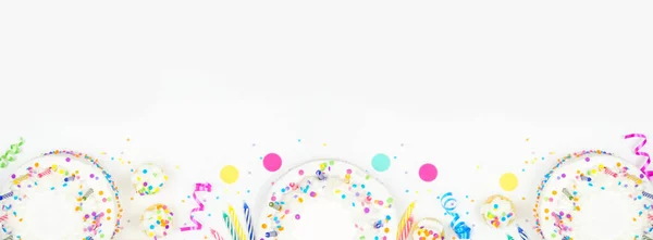 Birthday Party Bottom Border White Banner Background Top View Cakes — Foto de Stock