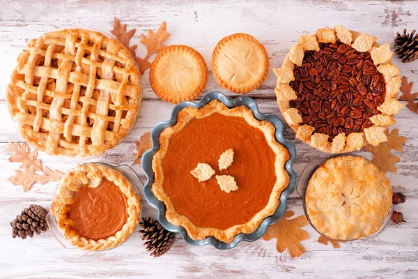 Auswahl Hausgemachten Herbstkuchen Kürbis Apfel Und Pekannuss Obere Ansicht Tisch — Stockfoto