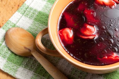 kırmızı pancar çorbası