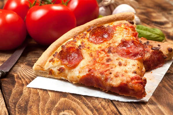 Two pieces of pizza. — Stock Photo, Image