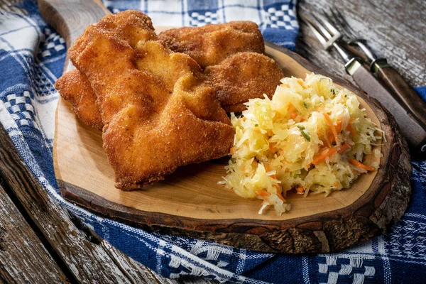 Two Fried Cod Fillet Pieces Salad Small Depth Field — Stock Photo, Image