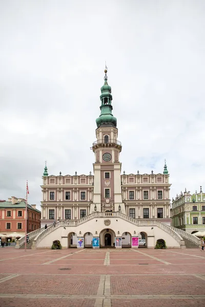 Zamosc Polónia Setembro 2021 Histórica Praça Cidade Velha Dia Nublado — Fotografia de Stock