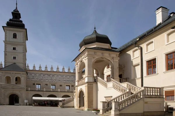 Krasiczyn Polónia Setembro 2021 Castelo Krasiczyn Palácio Renascentista Tem Portais — Fotografia de Stock