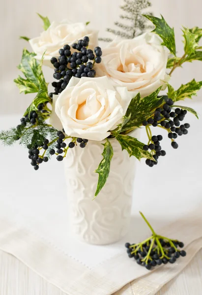 Christmas arrangement of roses — Stock Photo, Image