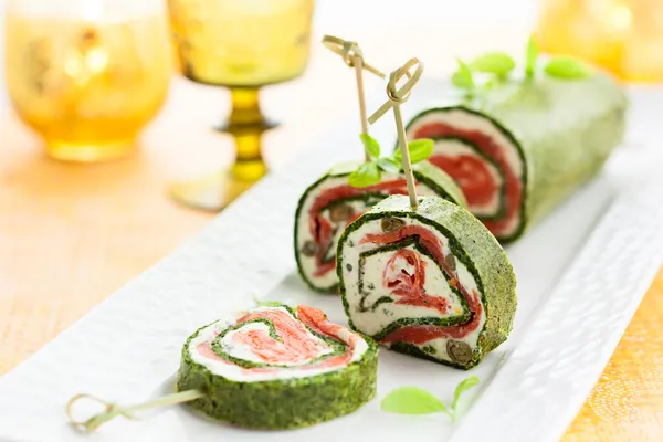 Spinach and Smoked Salmon Roll — Stock Photo, Image