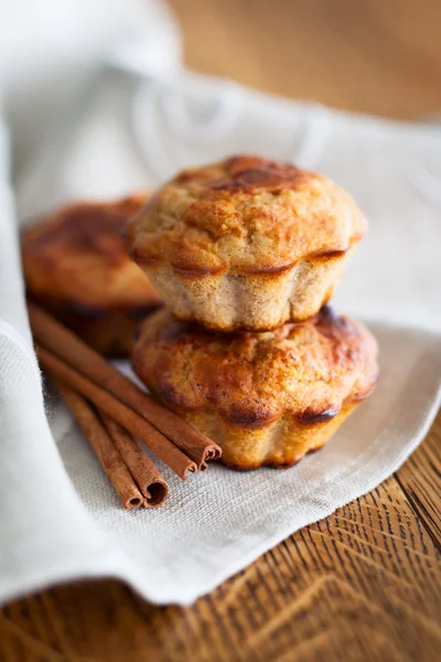 Skořicové muffiny — Stock fotografie