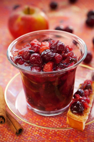 Apple and cranberry chutney — Stock Photo, Image