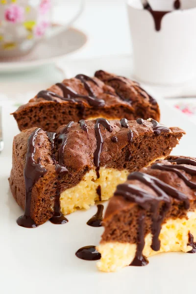 Chocolate cake — Stock Photo, Image