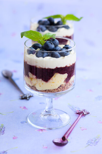 blueberry parfait