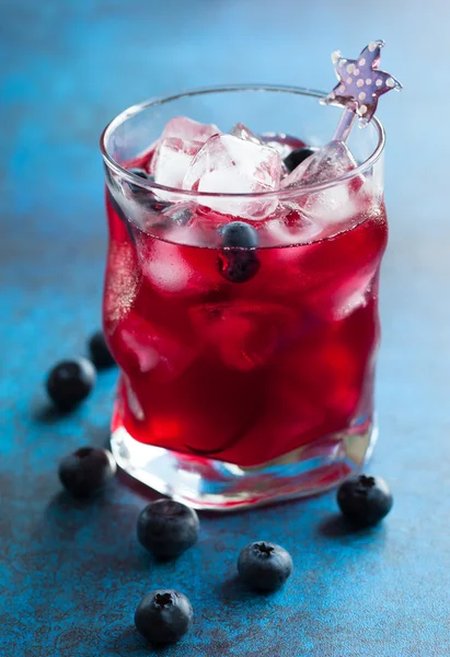蓝莓鸡尾酒 — 图库照片
