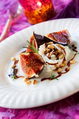 ricotta ile incir