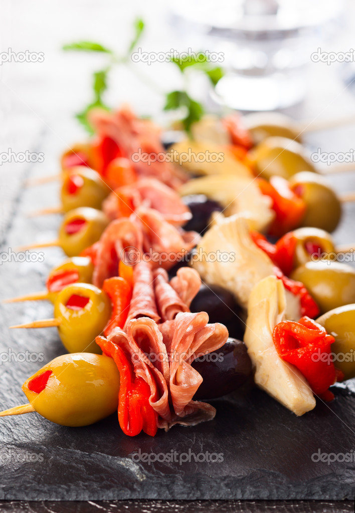 AntipastiSpieße Stockfotografie lizenzfreie Fotos © sarsmis 38763027 Depositphotos