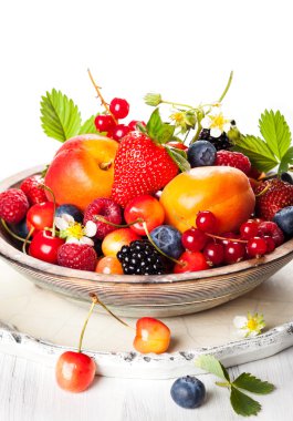 karışık meyveli kase