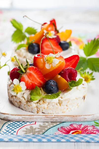 Gâteaux de riz aux baies — Photo