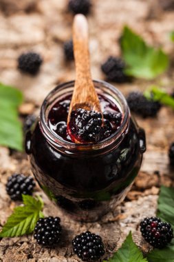 böğürtlen reçeli