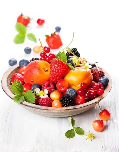 Bowl of mixed berries — Stock Photo, Image