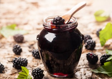 böğürtlen reçeli