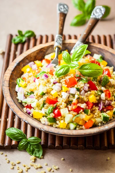 Quinoa Salatası — Stok fotoğraf