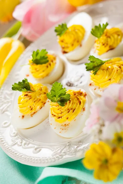 Deviled Eieren Met Paprika Voor Pasen — Stockfoto