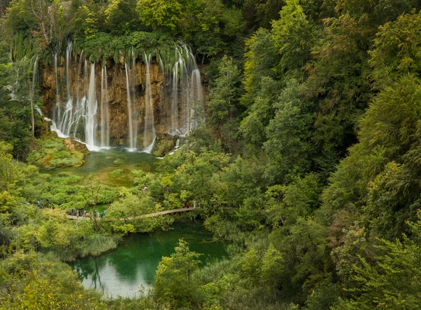 在十六国家公园中最大的大瀑布 — 图库照片