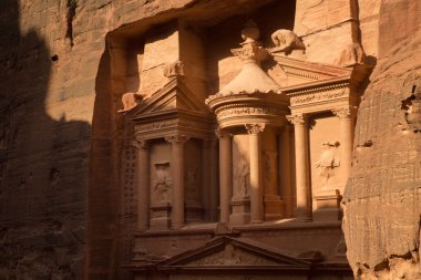 fotoğrafı şehir Petra'dan içinde hazine jordan kapatın.