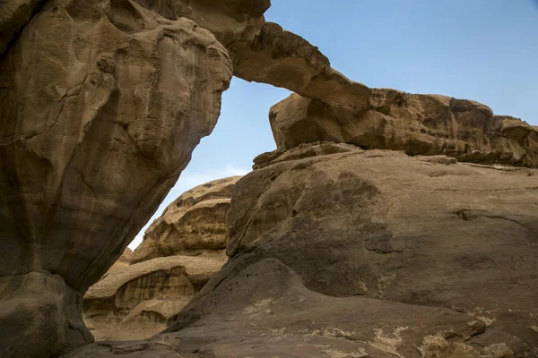 Bild av rock bridge, wadi rum, Jordanien — Stockfoto