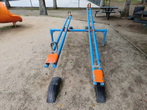 Totter Teeter Scie Glace Parc Porto Rico Avec Pneu — Photo