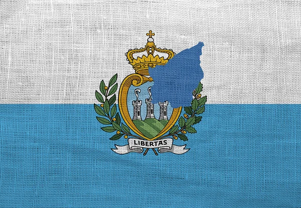 Bandeira e mapa de San Marino em um pano de saco — Fotografia de Stock