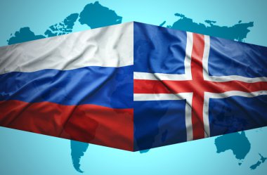 İzlanda ve Rus bayrakları sallayarak