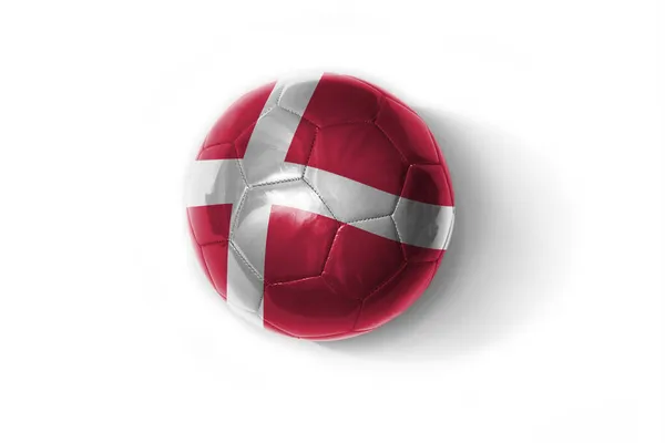 Realistisk Fotboll Med Färgglada Nationella Flagga Denmark Den Vita Bakgrunden — Stockfoto