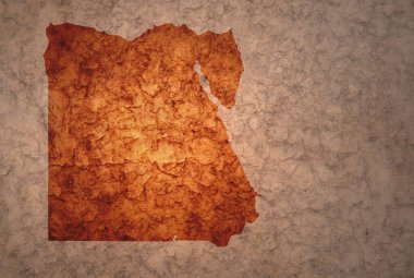 Eski bir eski tip çatlak kağıt arka planında Mısır haritası