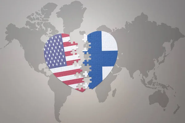 在世界地图的背景上 与美国和芬兰国旗拼凑在一起 3D插图 — 图库照片